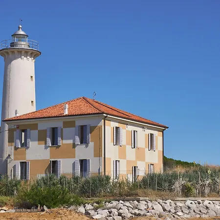 Fabulous In A Peaceful Area - Beahost Villa Bibione